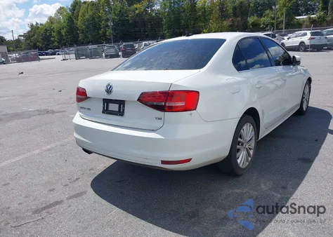 2016 Volkswagen Jetta 1.8T Sel z USA, uszkodzony, nr VIN 3VWL07AJ3GM305218